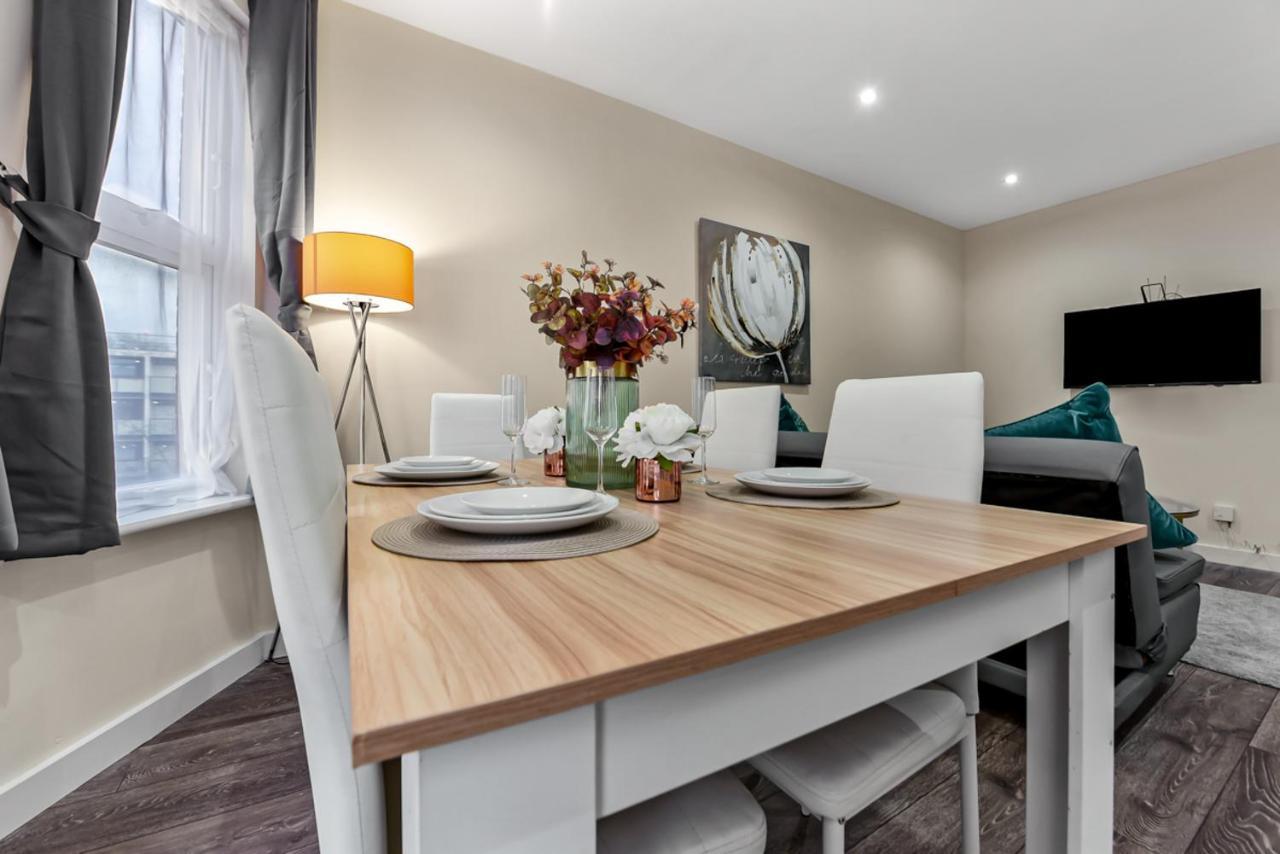 Family Friendly, Zone 2, 2 Beds, Overground Лондон Экстерьер фото