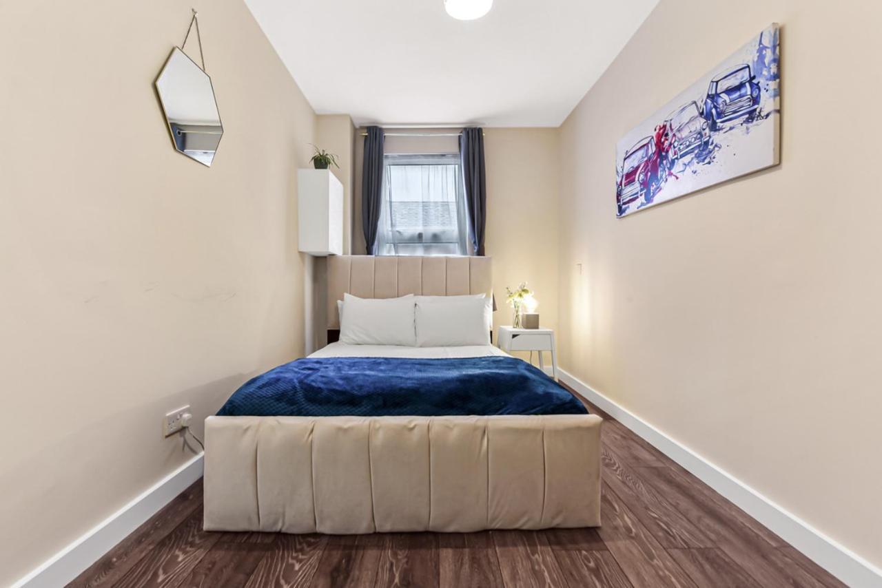 Family Friendly, Zone 2, 2 Beds, Overground Лондон Экстерьер фото